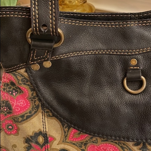 LUCKY BRAND - paisley and leather tote bag in black and red - NWT - Picture 3 of 12